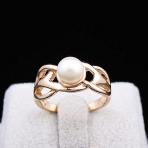 Pearl Series Knot Finger Ring